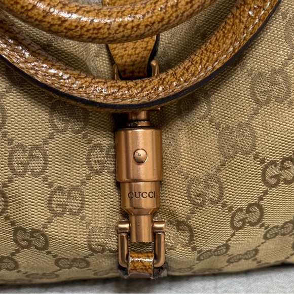 Gucci Tan and Brown Monogram Shoulder Bag - Picture 2 of 15